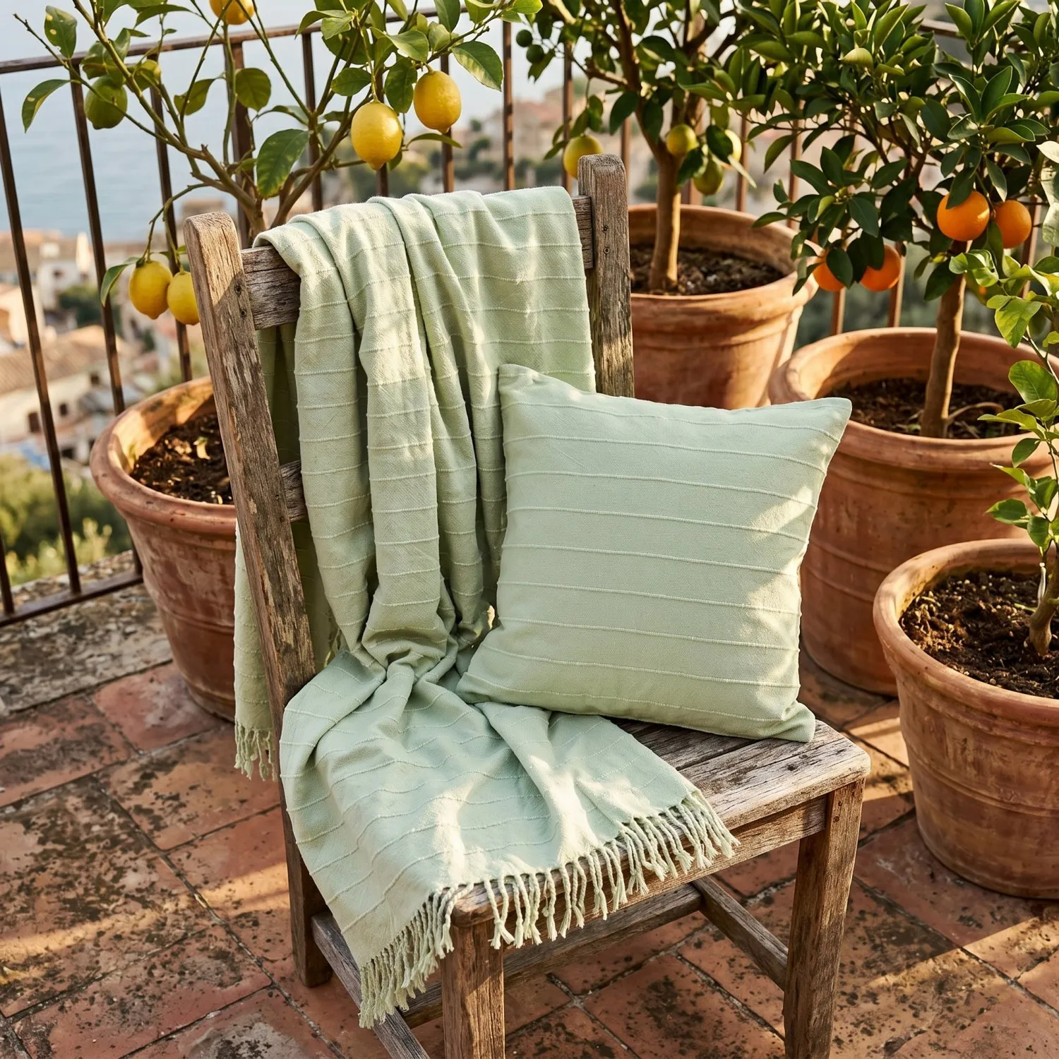 Pudebetræk - Nalani cotton cushion cover (lysegrøn)