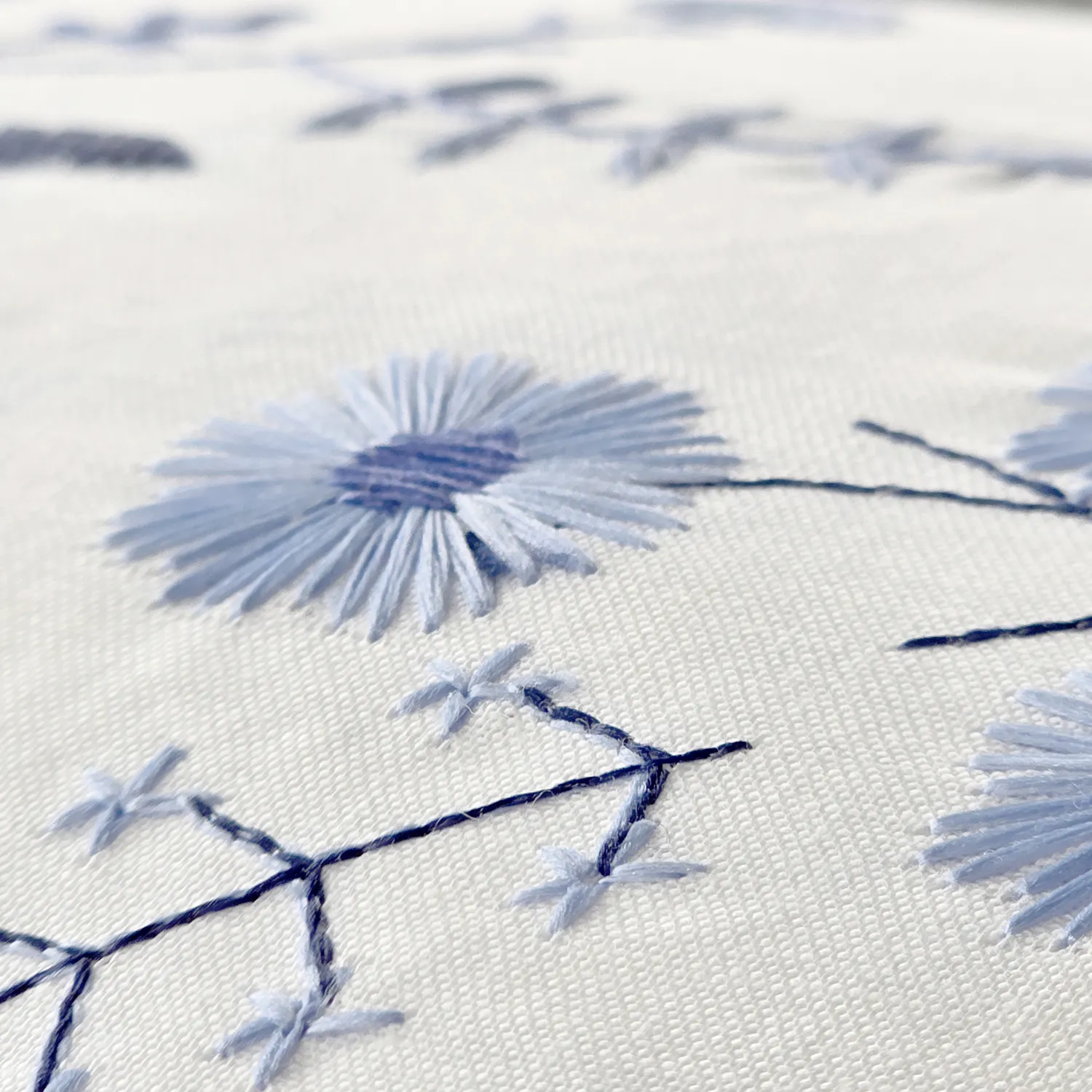 Pudebetræk - Stavanger Embroidered Cushion Cover (multi)