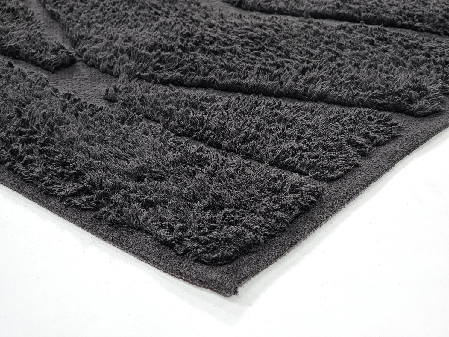 Ryatæpper - Brynn Natural Cotton Shaggy (sort)