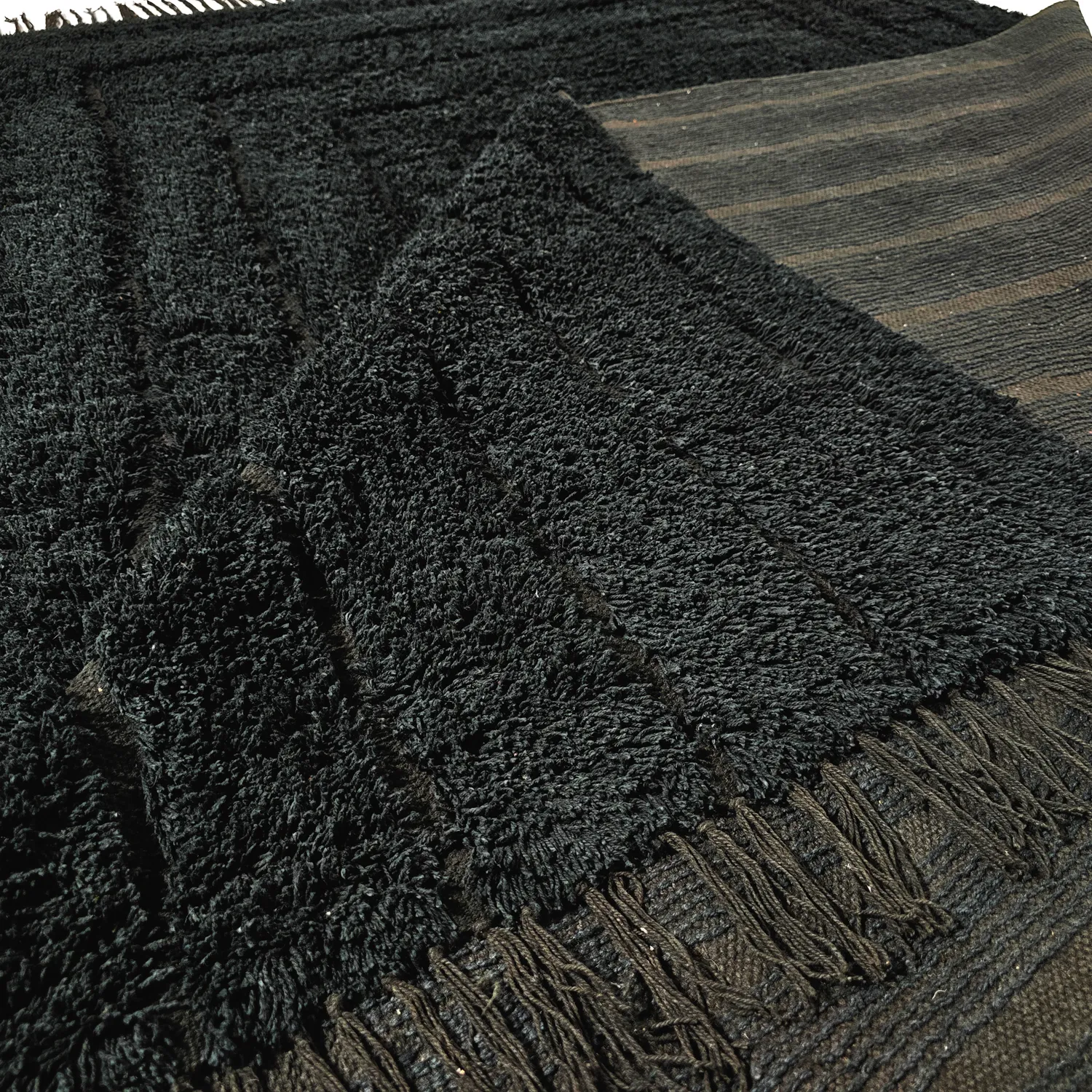 Ryatæpper - Farley Natural Cotton Shaggy (sort)