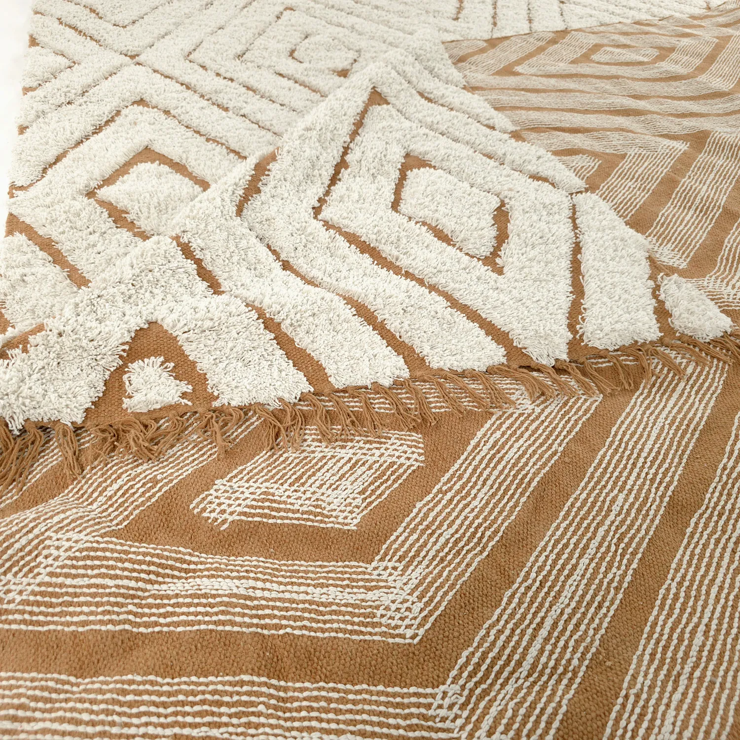 Ryatæpper - Holwell Natural Cotton Shaggy (off white/brun)