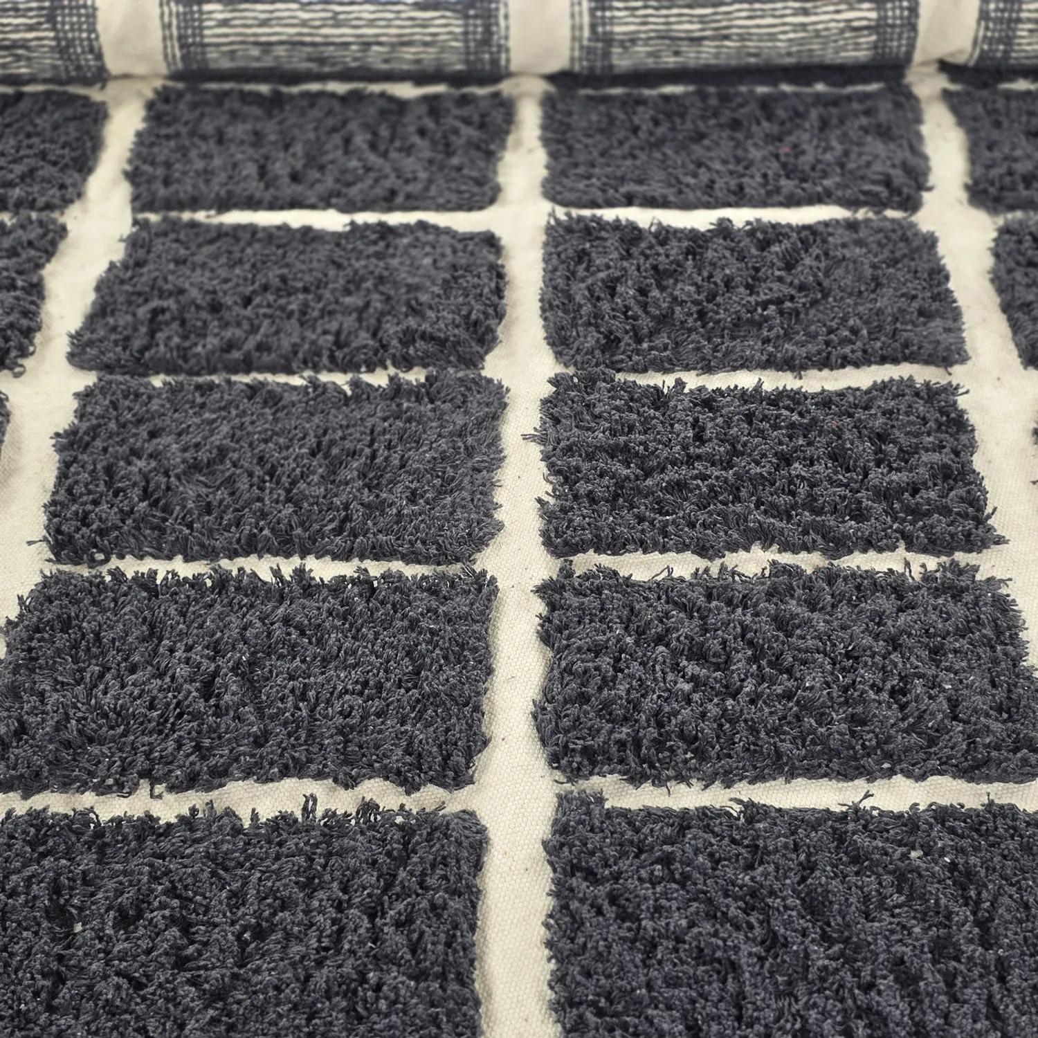 Rundt tæppe - Zola Natural Cotton Shaggy (mørkegrå)