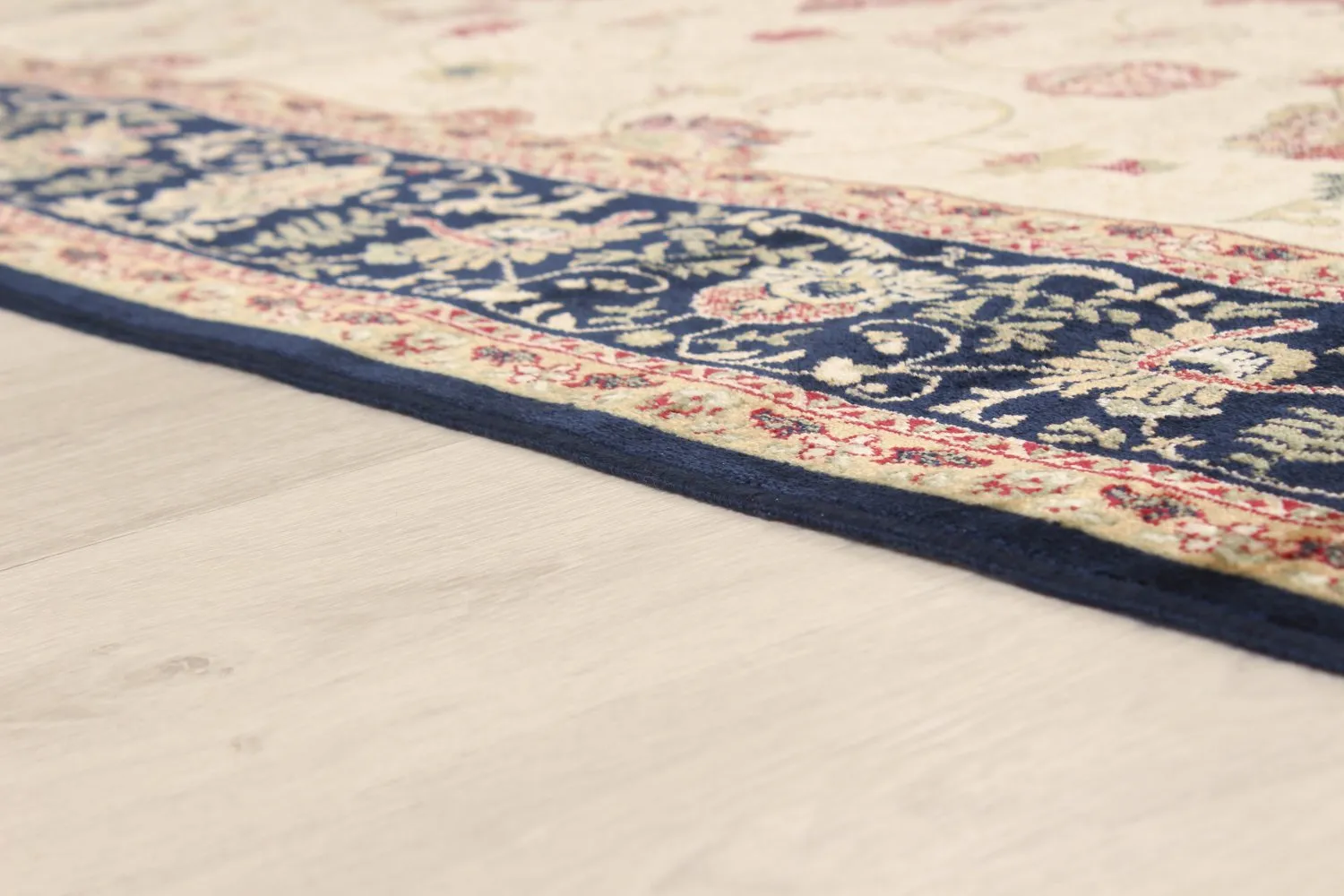 Wilton-tæppe - Angelica (beige/marineblå)