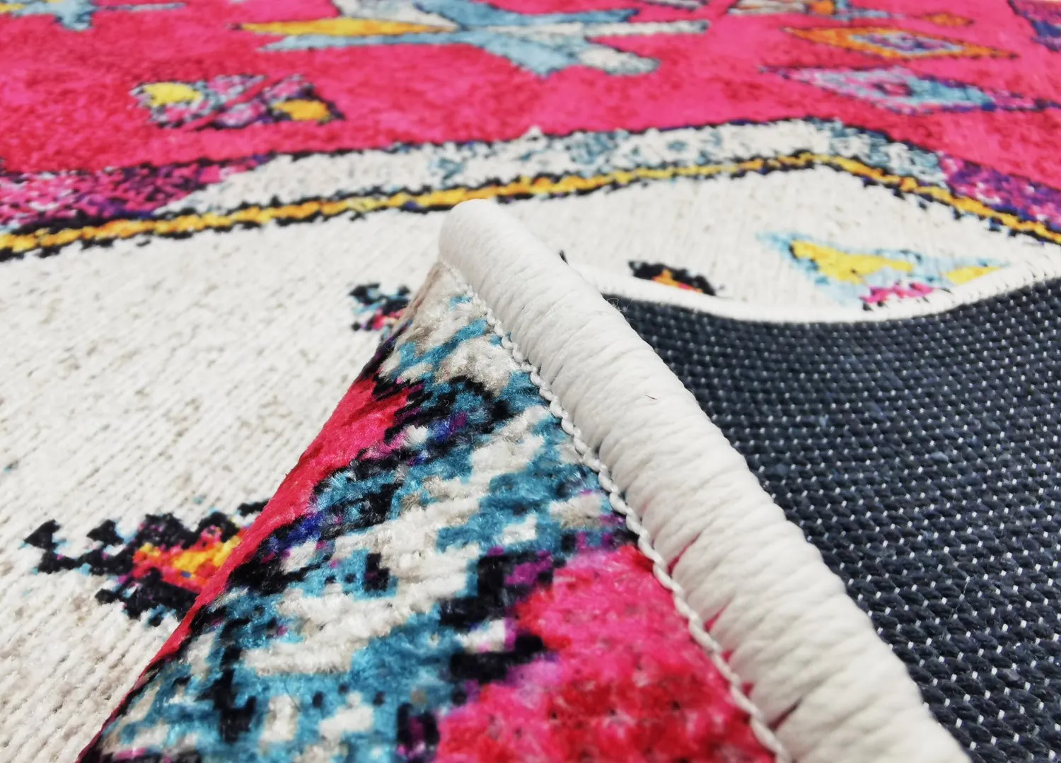 Rundt tæppe - Misare (lyserød/multi)