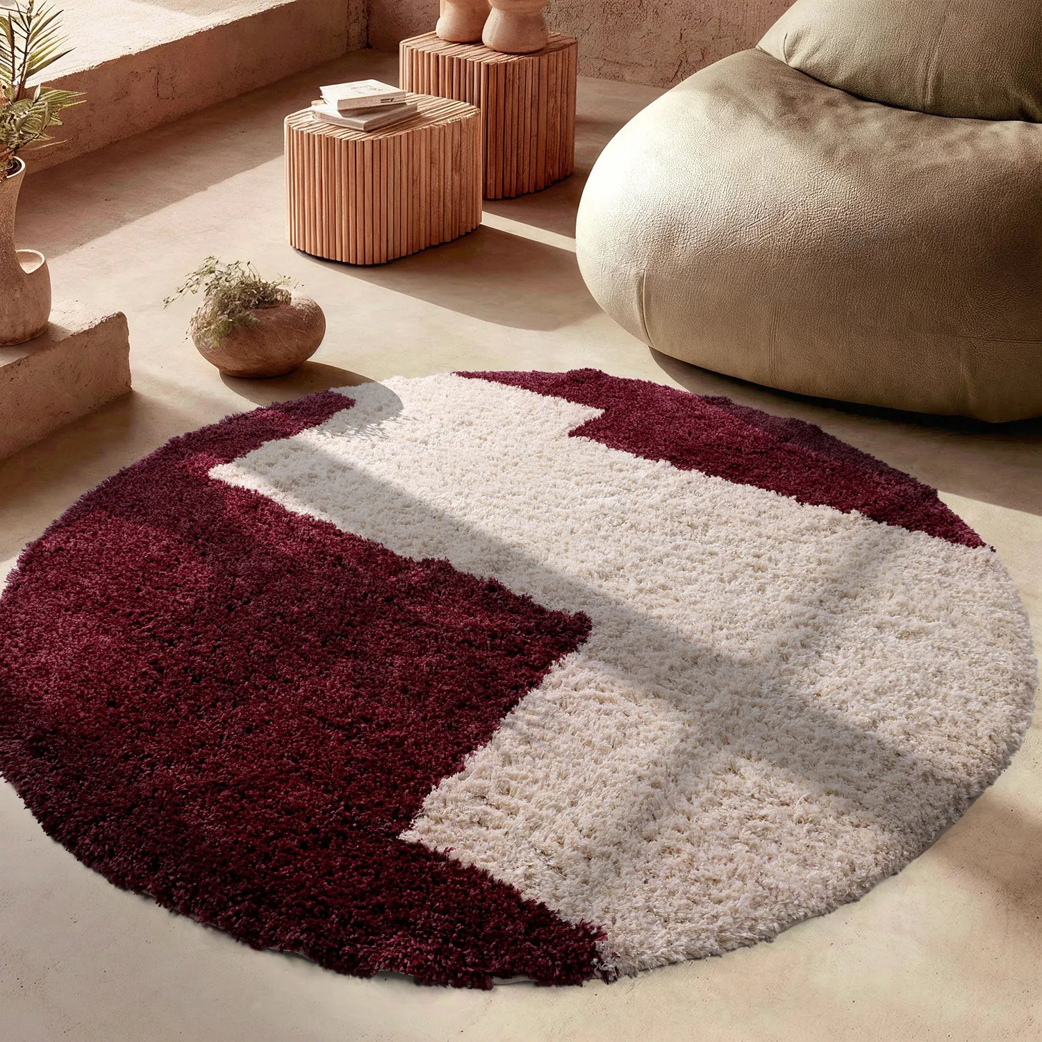 Rundt tæppe - Begur Natural Cotton Shaggy (offwhite/vinrød)