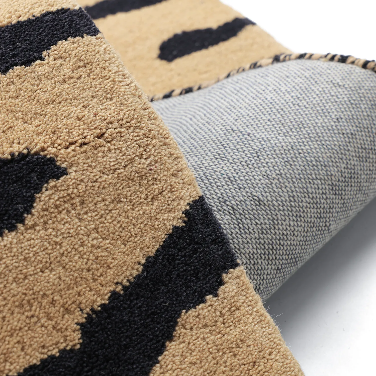 Ryatæpper - Zebra Tufted Wool Premium (beige/sort)