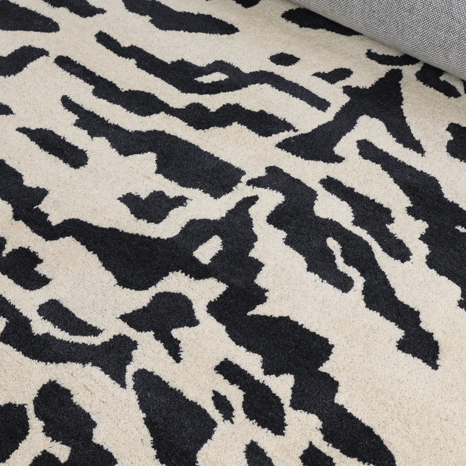 Ryatæpper - Zebra Tufted Wool Premium (hvid/sort)