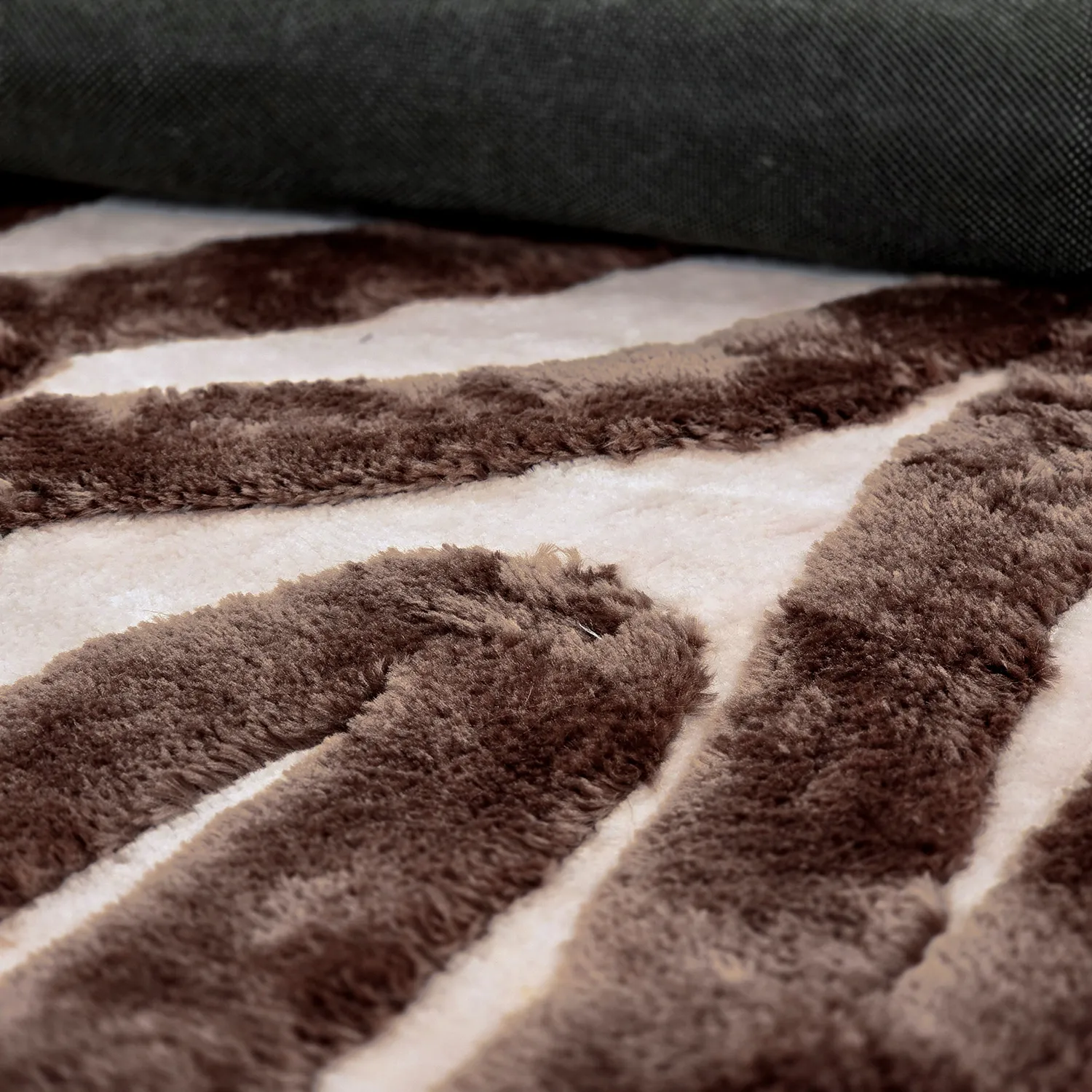 Ryatæpper - Akaba (brun/lyserød)