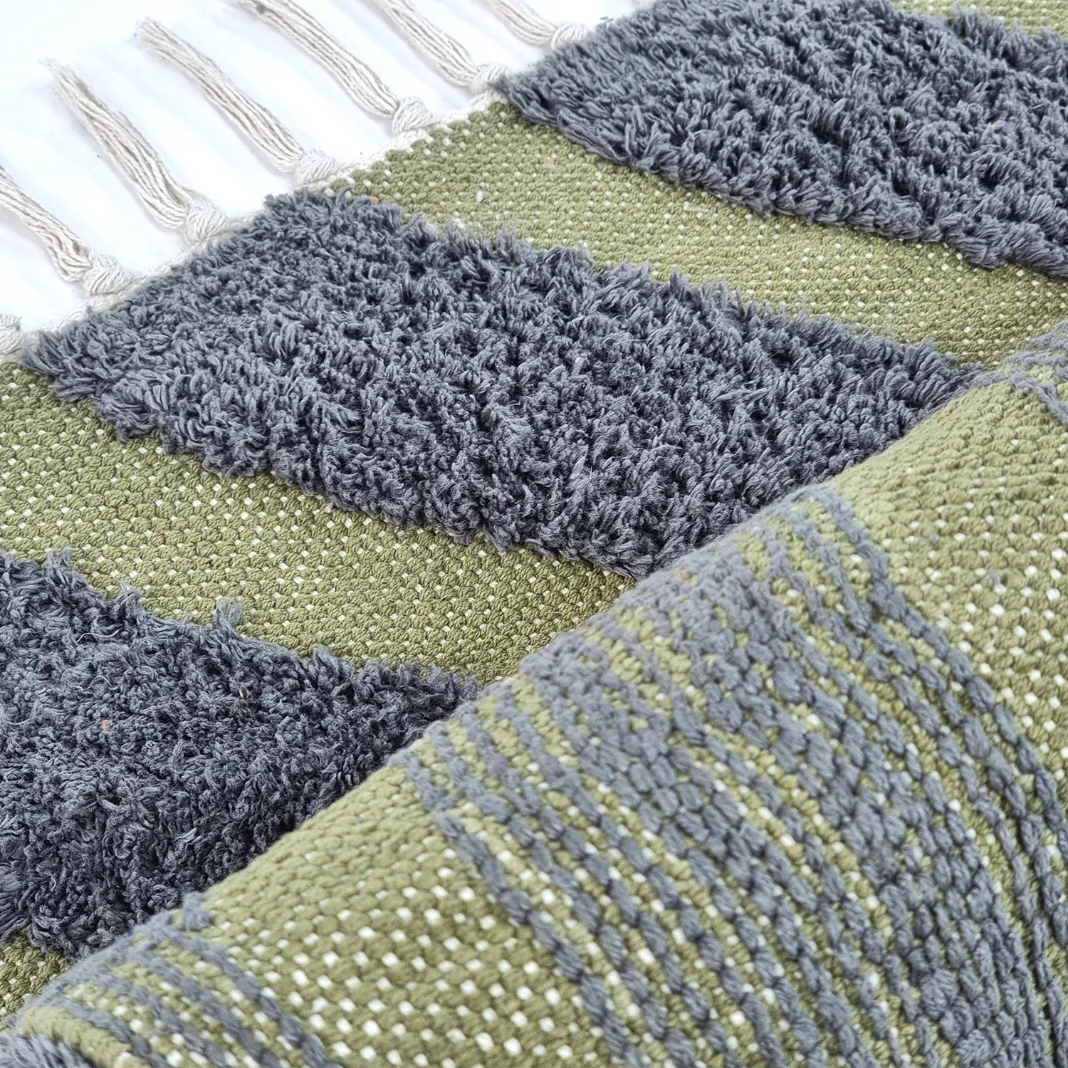 Ryatæpper - Callista Natural Cotton Shaggy (sort/grøn)