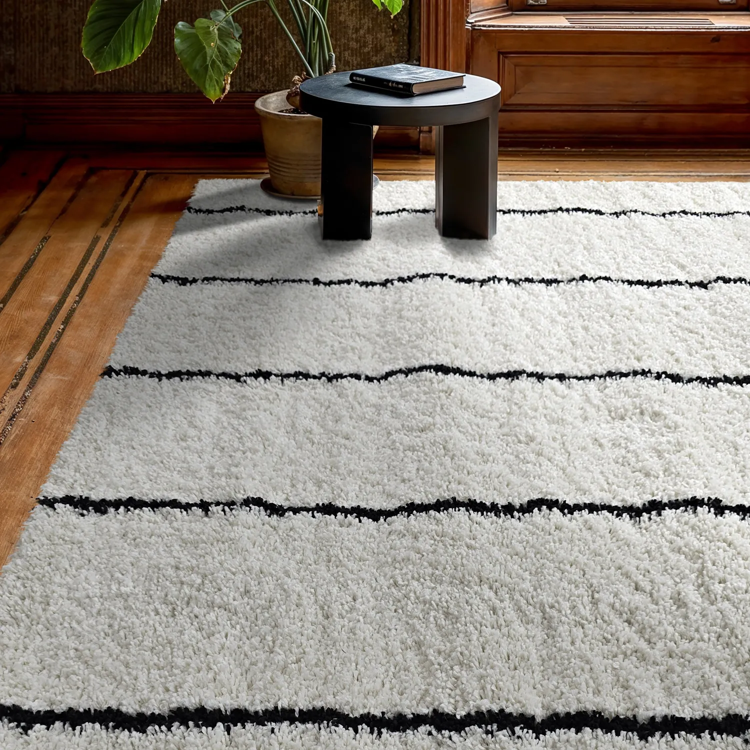 Ryatæpper - Eze (hvid/sort)