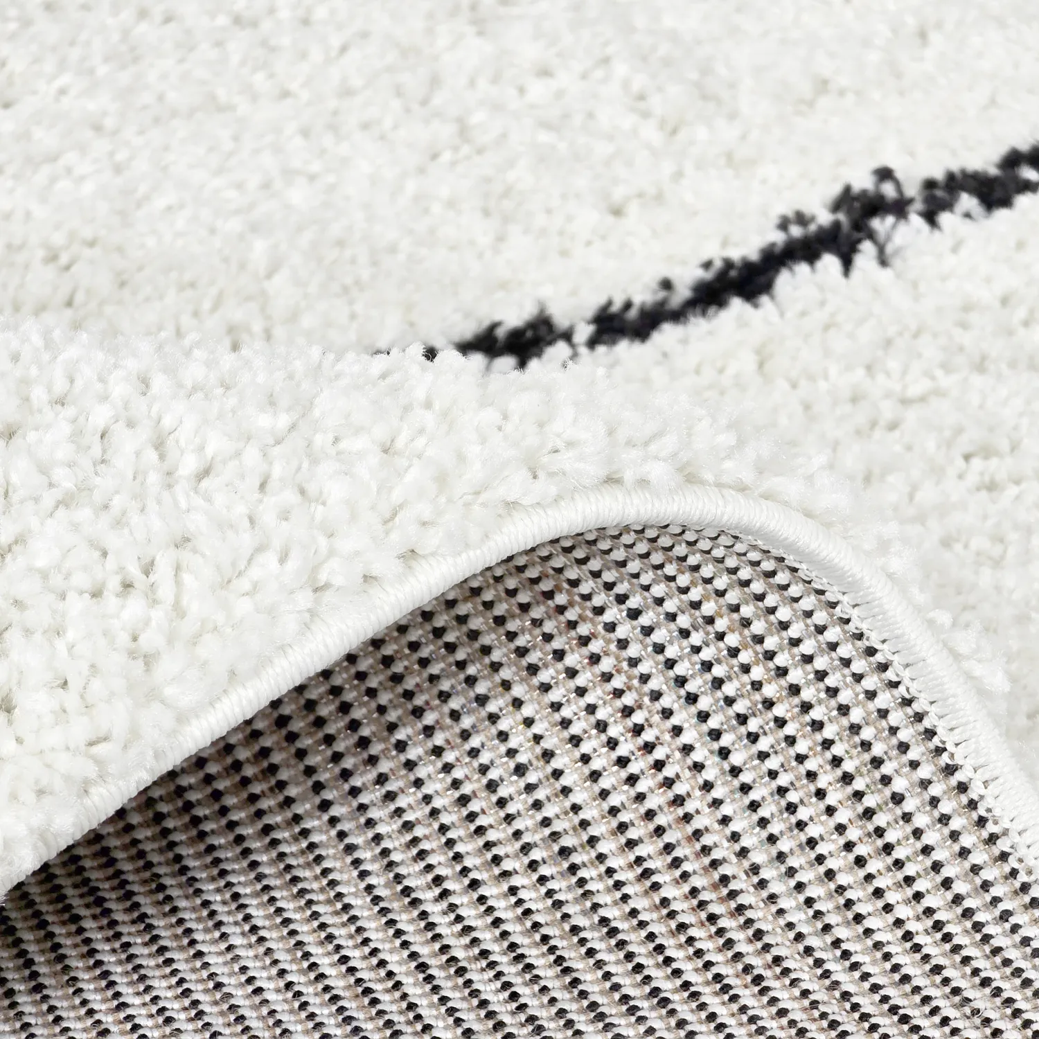 Ryatæpper - Eze (hvid/sort)