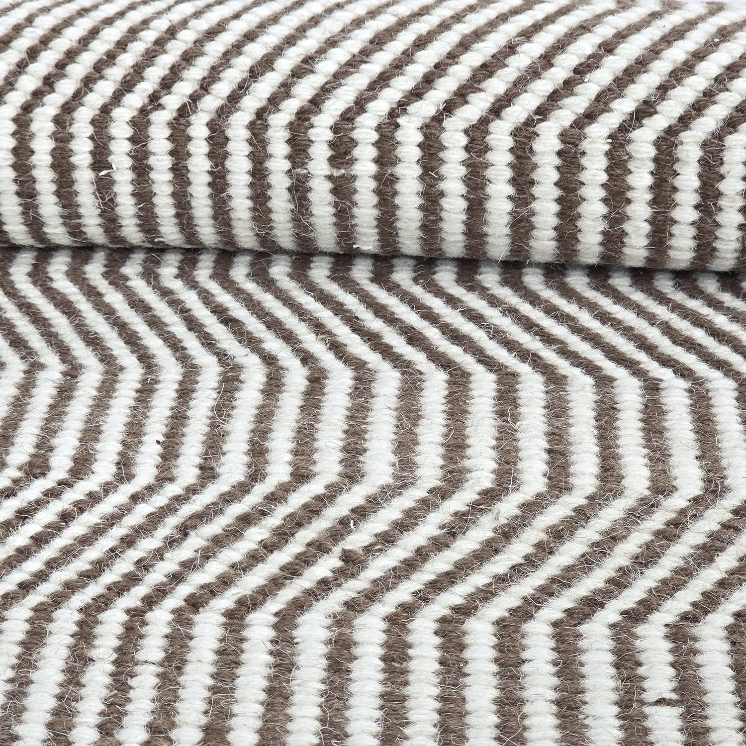 Uldtæppe - Larkana (brun/hvid)