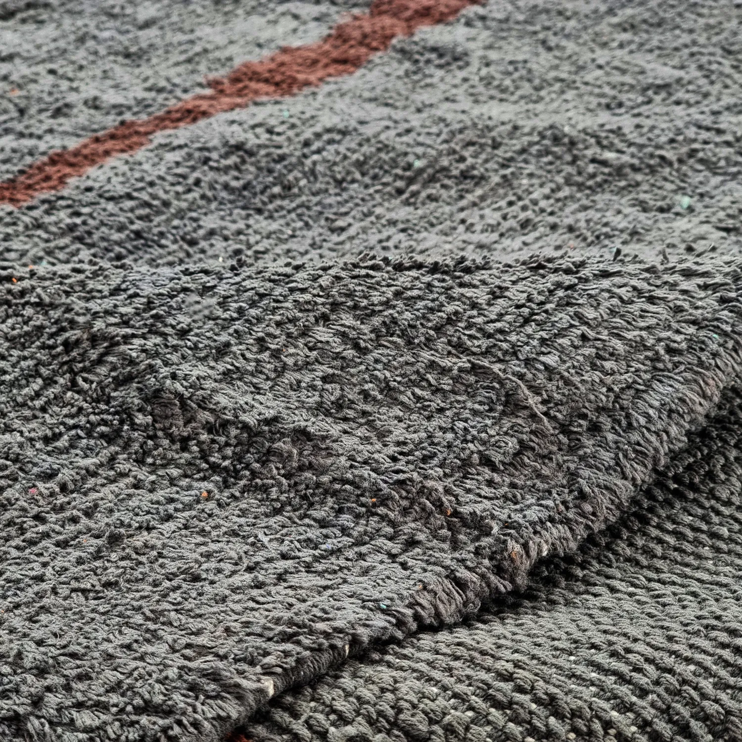 Rundt tæppe - Leora Natural Cotton Shaggy (sort/brun)