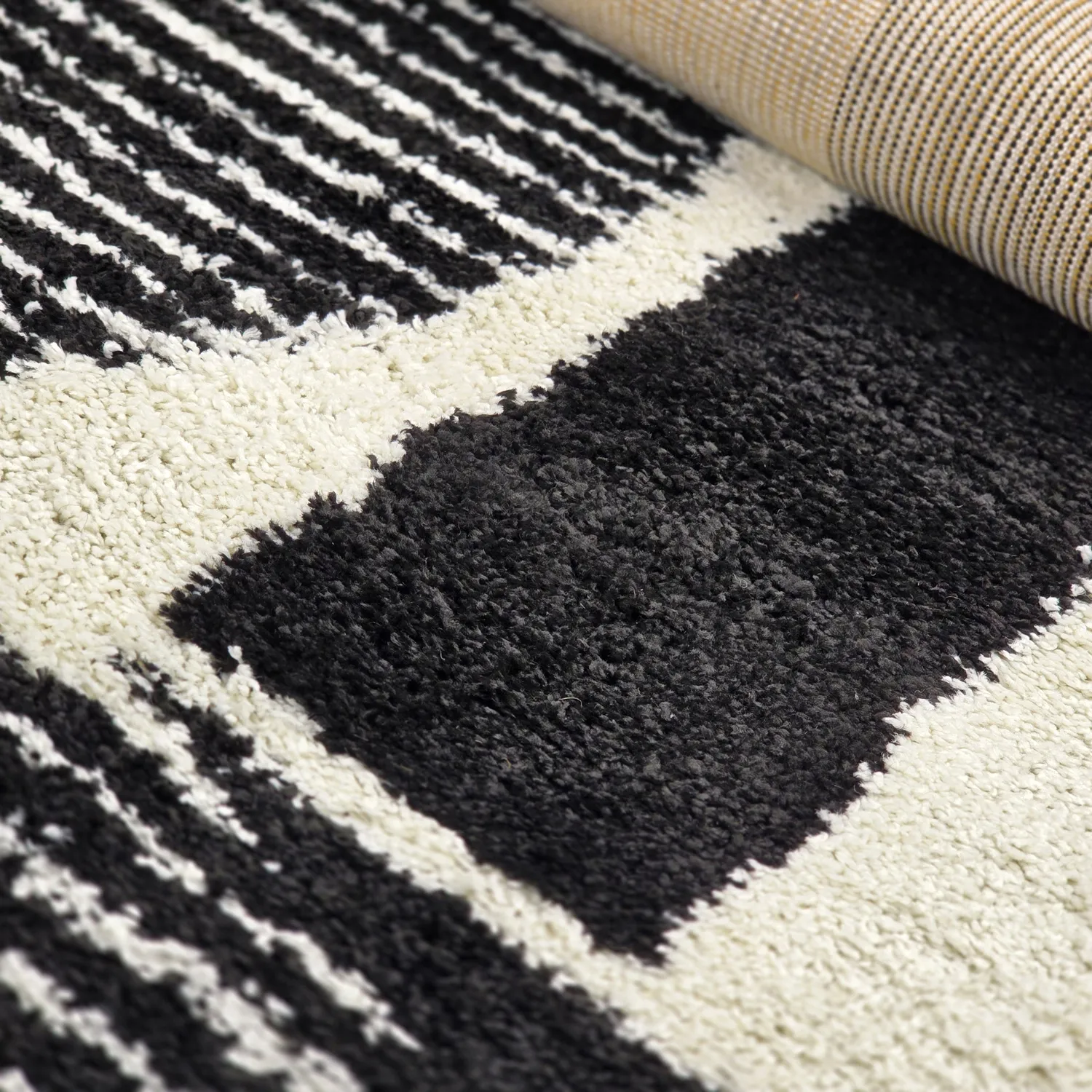 Ryatæpper - Maron (sort/hvid)