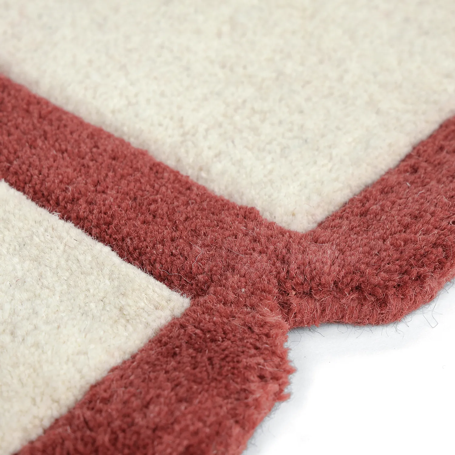 Uldtæppe - Syl Hand Tufted Wool Premium (rød/hvid)