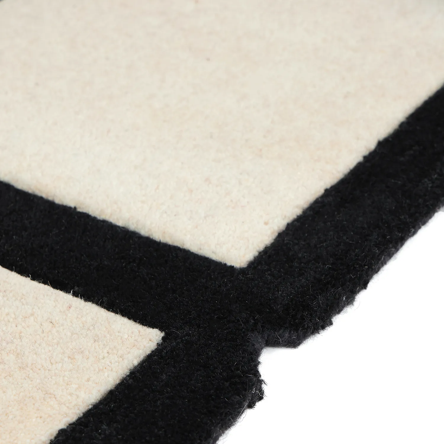Uldtæppe - Syl Hand Tufted Wool Premium (sort/hvid)