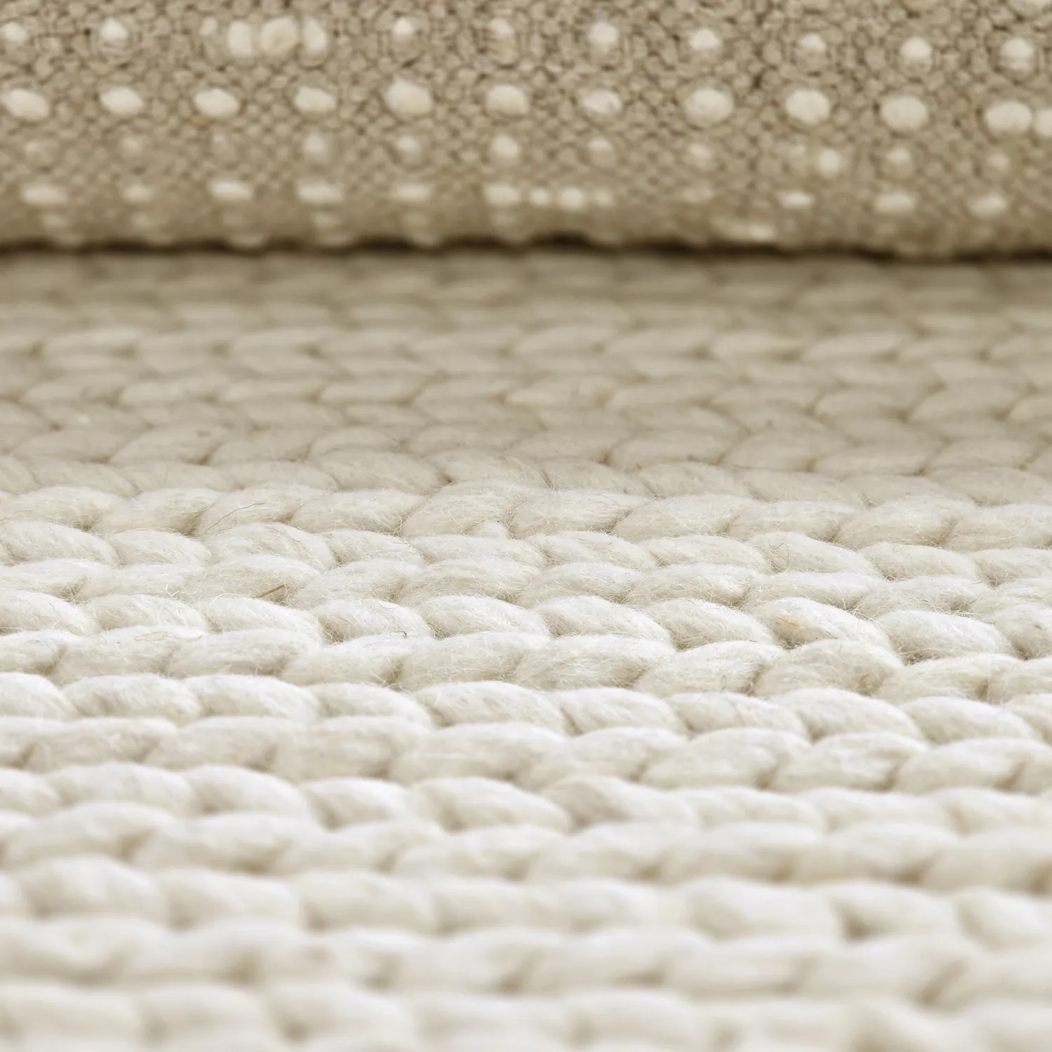 Uldtæppe - Talvia Braided Wool (off-white)