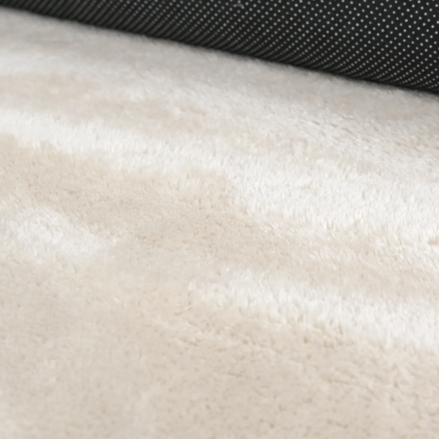 Rundt Bølget Tæppe - Aranga Super Soft Fur (beige)