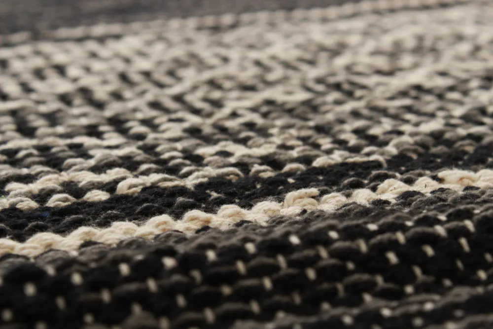 Kludetæppe - Visby (sort)