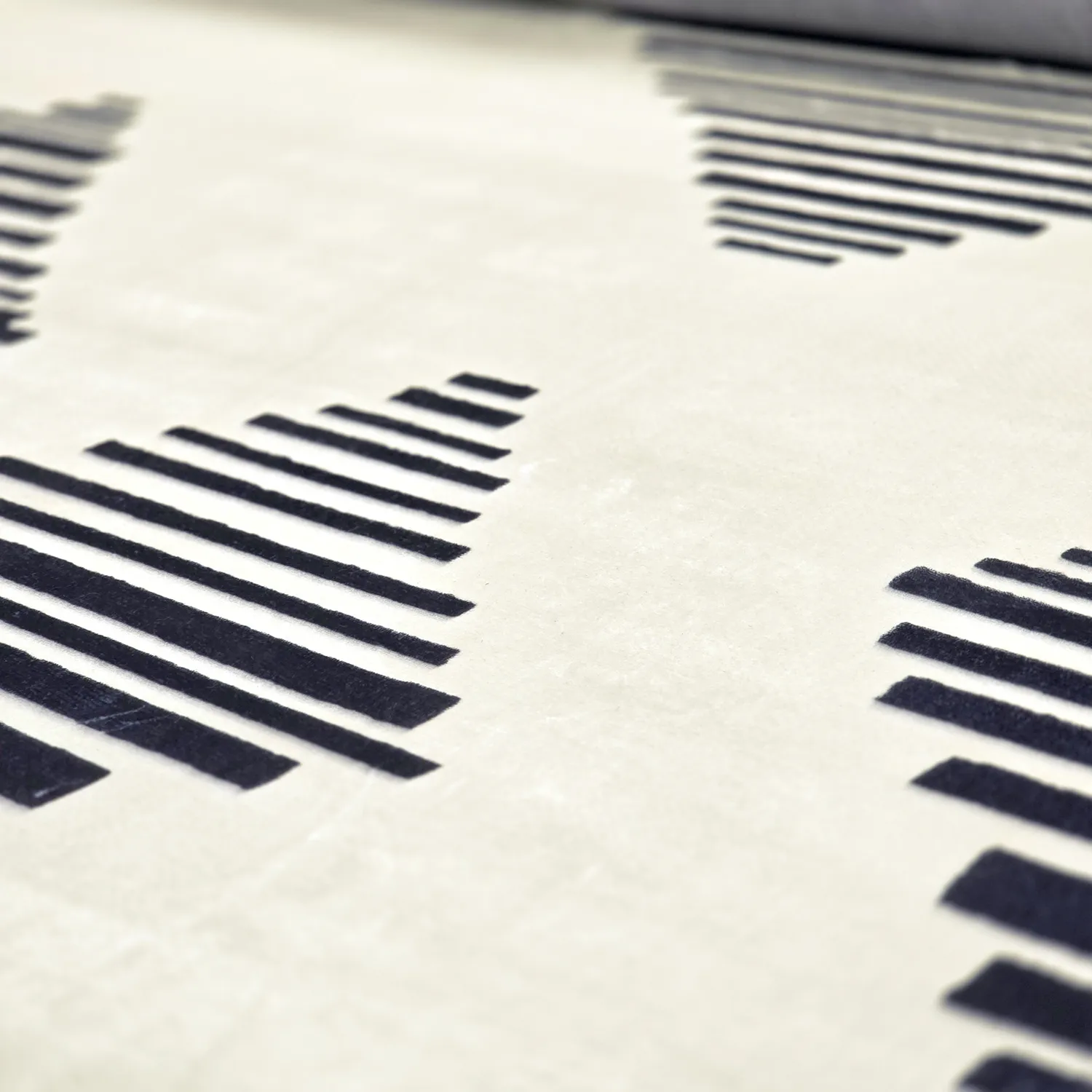 Wilton-tæppe - Carmen (creme/sort)