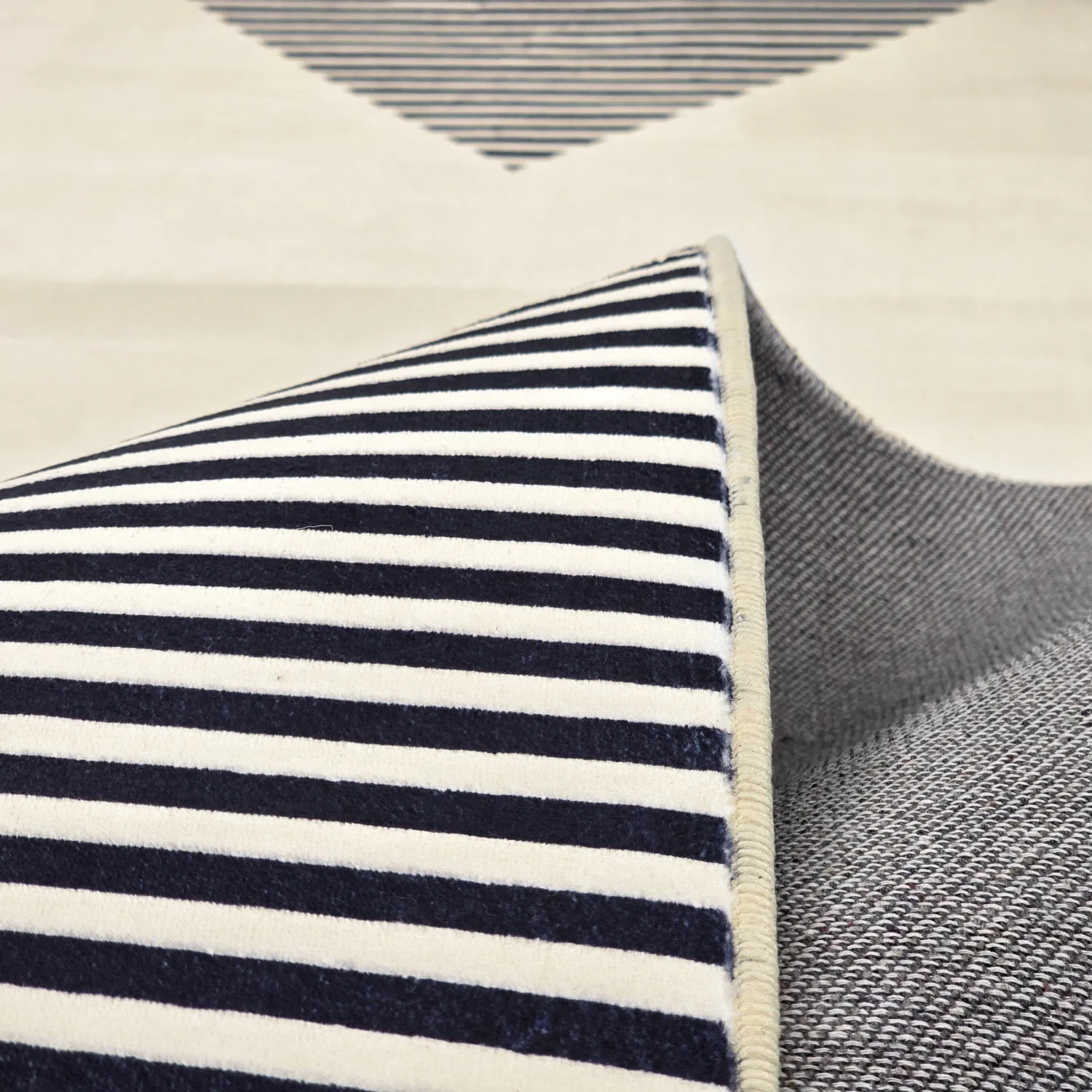 Wilton-tæppe - Pucon (sort/creme)